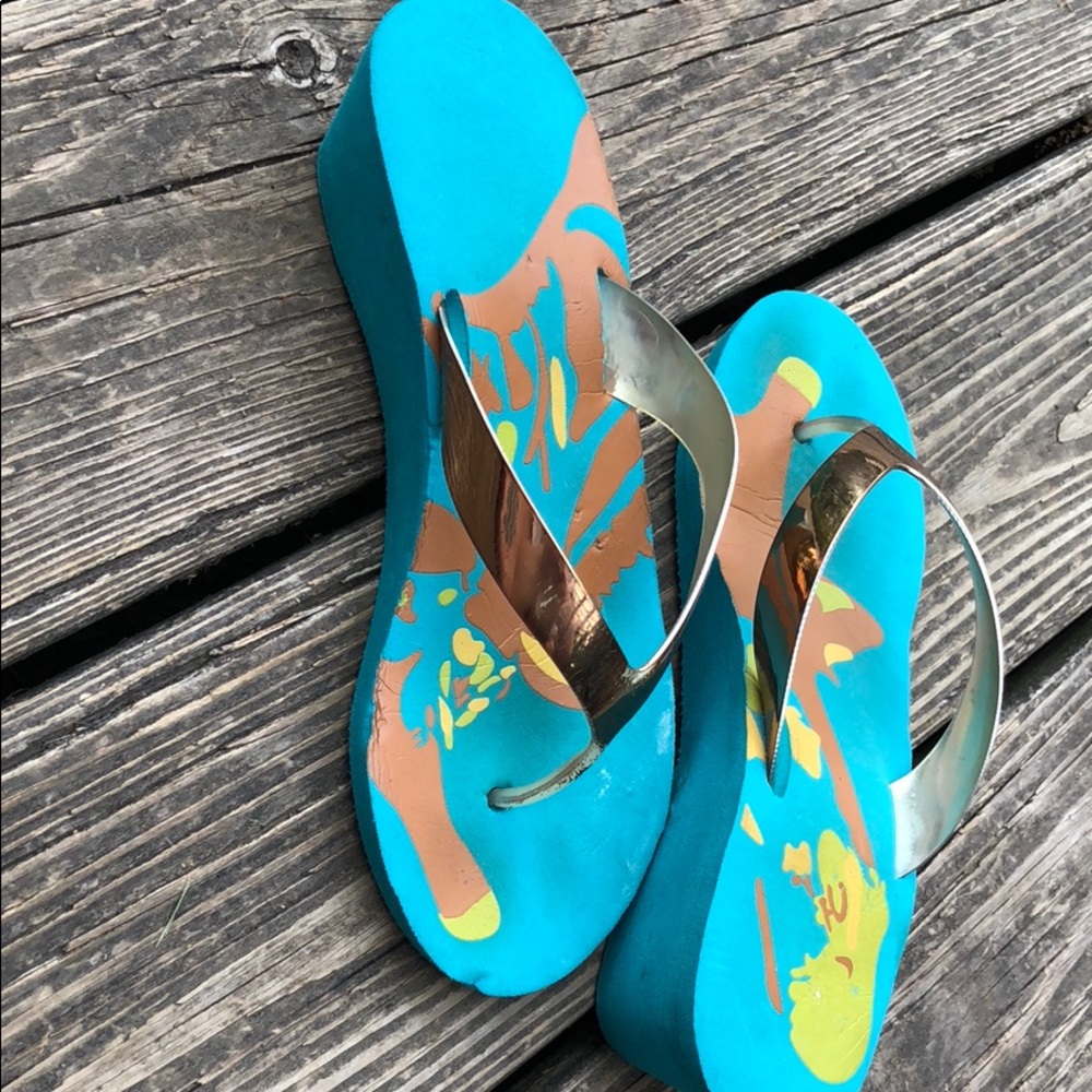 wedged flip flops